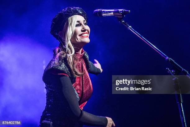 Siobhan Fahey of Bananarama performs at Eventim Apollo on November 19, 2017 in London, England.