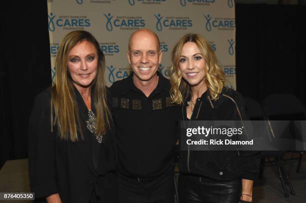 Olympic Iceskaters Peggy Fleming, Scott Hamilton and singer-songwriter Sheryl Crow attend the second annual "An Evening Of Scott Hamilton & Friends"...