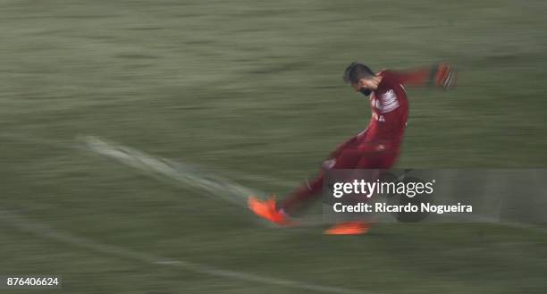 Vanderlei of Santos in action during the match between Santos and Gremio as a part of Campeonato Brasileiro 2017 at Vila Belmiro Stadium on November...