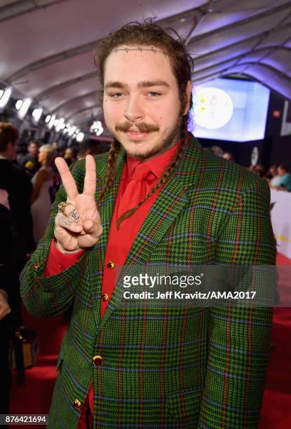 Post Malone attends the 2017 American Music Awards at Microsoft Theater on November 19, 2017 in Los Angeles, California.