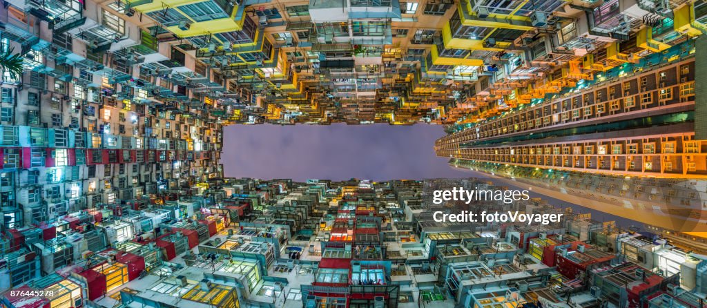 Lotado de habitação panorama urbano do bloco iluminado apartamento Hong Kong China