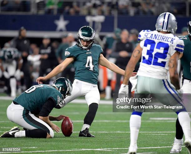 Philadelphia Eagles kicker Jake Elliott makes the extra point kick during the first quarter against the Dallas Cowboys on Sunday, Nov. 19, 2017 at...