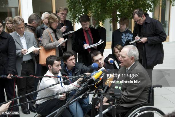 Schaeuble, Wolfgang - Politician, Federal Minister of the Interior, CDU, Germany - giving an interview to several journalists