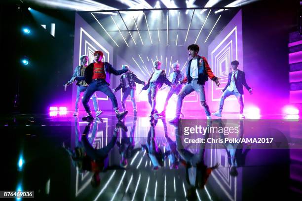 Perform 'DNA' onstage during the 2017 American Music Awards at Microsoft Theater on November 19, 2017 in Los Angeles, California.
