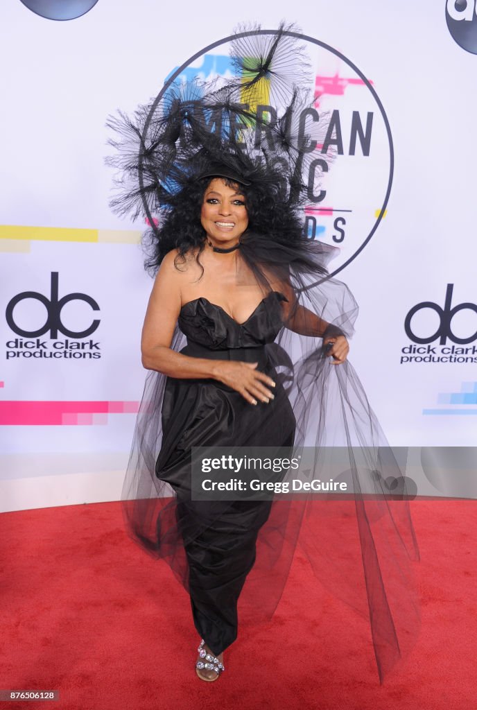 2017 American Music Awards - Arrivals