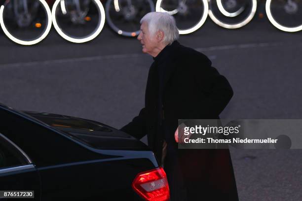 Anton Schlecker, founder of the now bankrupt German drugstore chain Schlecker, arrives for the day defense and prosecution lawyers are to enter their...