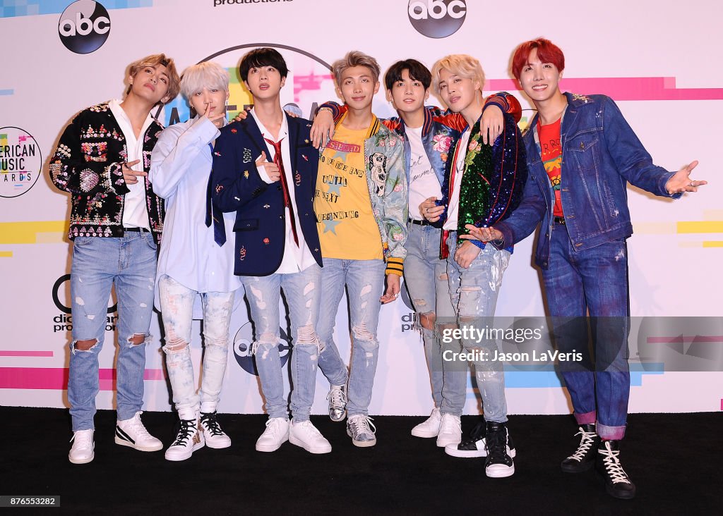 2017 American Music Awards - Press Room