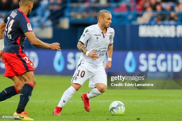 Wesley Sneijder of Nice during the Ligue 1 match between SM Caen and OGC Nice at Stade Michel D'Ornano on November 19, 2017 in Caen, .