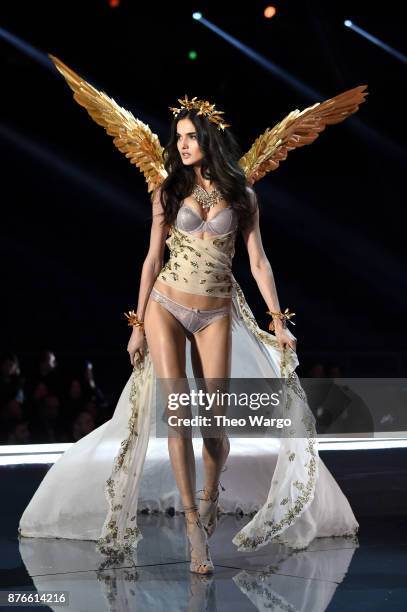 Model Blanca Padilla walks the runway during the 2017 Victoria's Secret Fashion Show In Shanghai at Mercedes-Benz Arena on November 20, 2017 in...