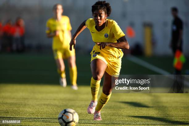 Ashley Lawrence of Paris during the women's Division 1 match between Marseille and Paris Saint Germain on November 18, 2017 in Marseille, France.