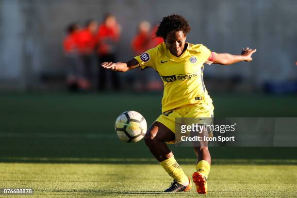 Forminga of Paris during the women's Division 1 match between Marseille and Paris Saint Germain on November 18, 2017 in Marseille, France.