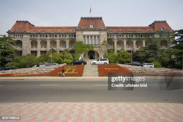 China - Qingdao: Ancient office buildung of the governor (Photo by Brigitte Hiss\ullstein bild via Getty Images