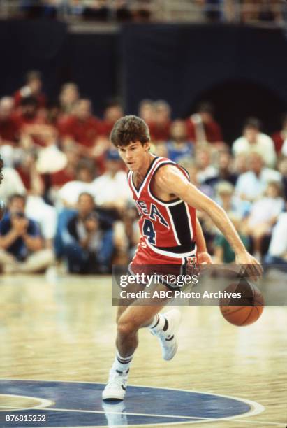 Los Angeles, CA Steve Alford, Men's Basketball team playing at 1984 Olympics at the Los Angeles Memorial Coliseum.