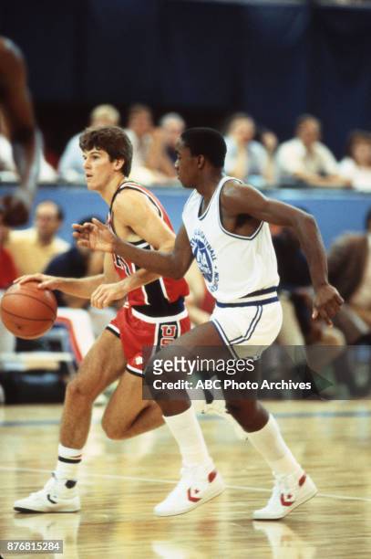 Los Angeles, CA Steve Alford, Isiah Thomas, Men's Basketball team playing at 1984 Olympics at the Los Angeles Memorial Coliseum.