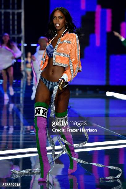 Model Leila Nda walks the runway during the 2017 Victoria's Secret Fashion Show In Shanghai at Mercedes-Benz Arena on November 20, 2017 in Shanghai,...