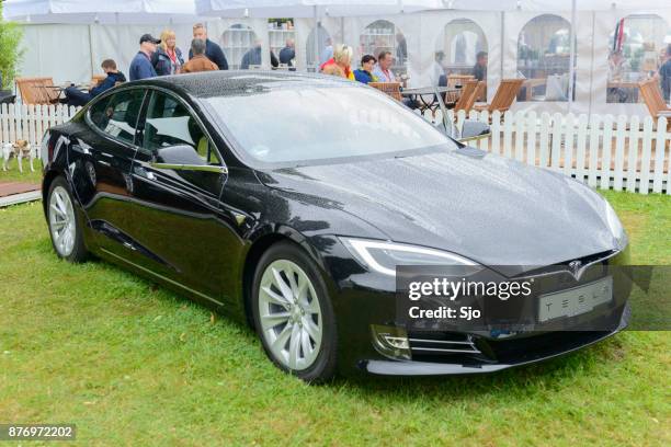 tesla model s all-electric luxury saloon car - autopilot stock pictures, royalty-free photos & images