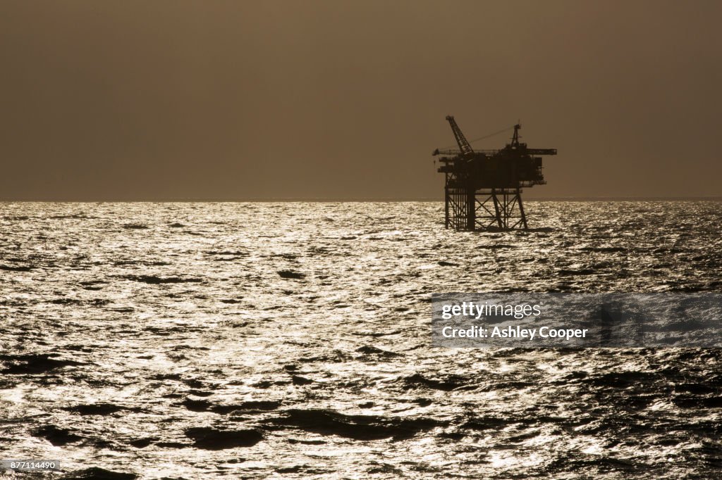 Irish Rigs Drilling Rigs Drilling For Gas In The Morecambe Bay Gas Field Irish Sea ...