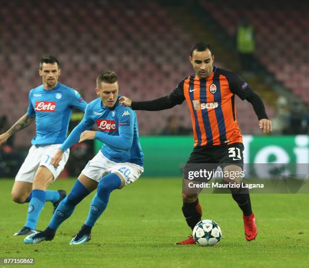 Piotr Zielinsky of Napoli competes for the ball with Ismaily of Shakhtar Donetsk during the UEFA Champions League group F match between SSC Napoli...