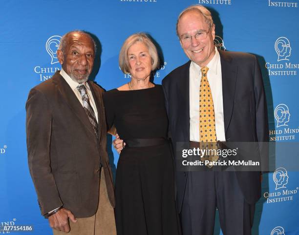 Dr. Felton Earls, Sarah Gund and Geoffrey Gund attend the Child Mind Institute 2017 Child Advocacy Award Dinner at Cipriani 42nd Street on November...