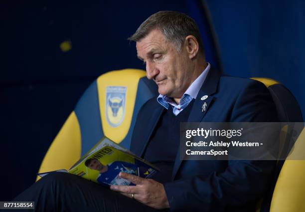 Blackburn Rovers manager Tony Mowbray during the Sky Bet League One match between Oxford United and Blackburn Rovers at Kassam Stadium on November...