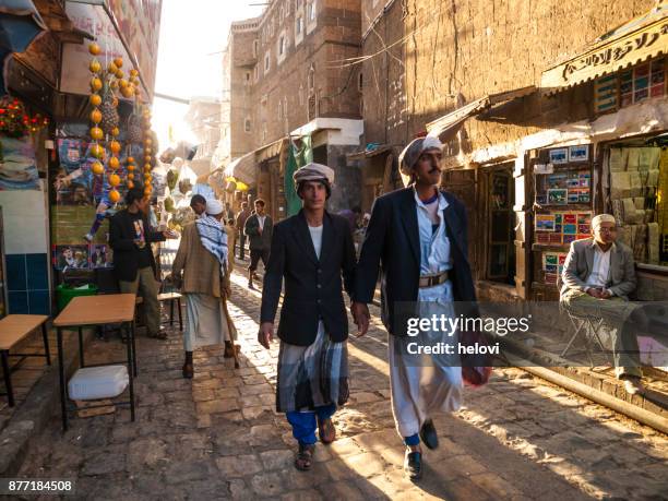 street market in sana'a - yemen people stock pictures, royalty-free photos & images