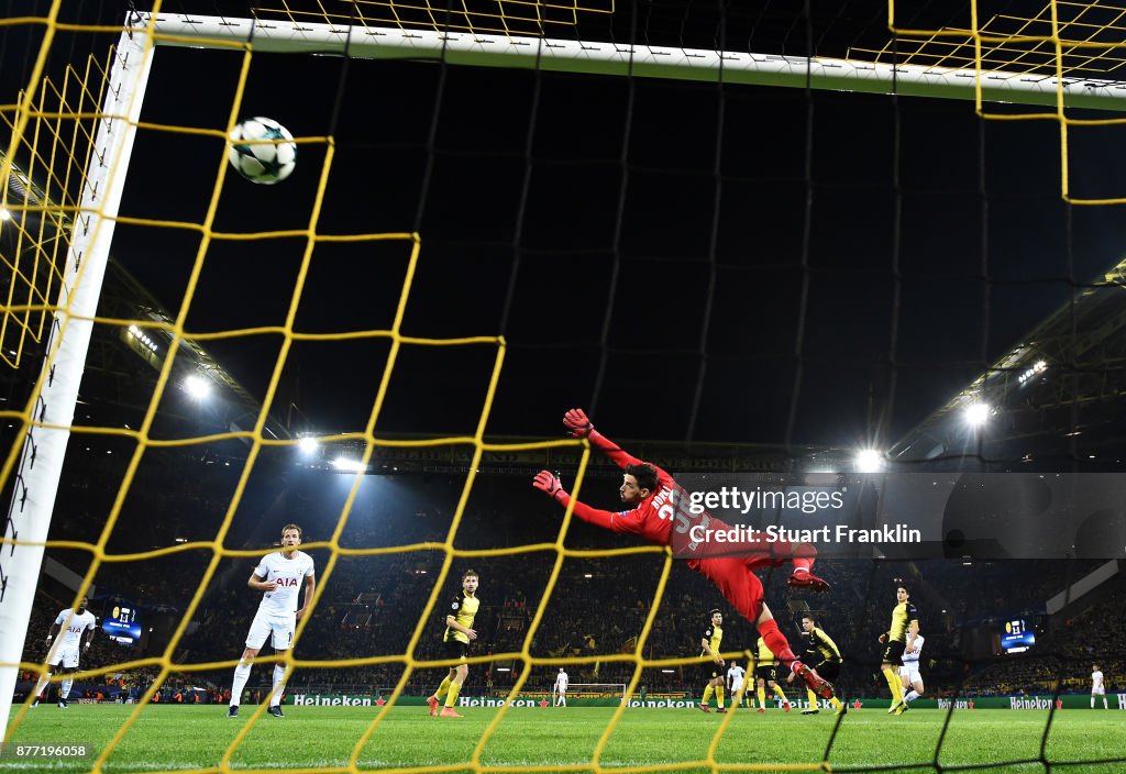 Borussia Dortmund v Tottenham Hotspur - UEFA Champions League