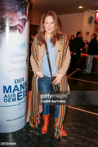 German actress Tessa Mittelstaedt attends the premiere of 'Der Mann aus dem Eis' at Zoo Palast on November 21, 2017 in Berlin, Germany.