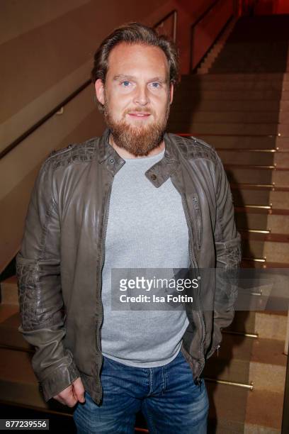 German actor Axel Stein attends the premiere of 'Der Mann aus dem Eis' at Zoo Palast on November 21, 2017 in Berlin, Germany.