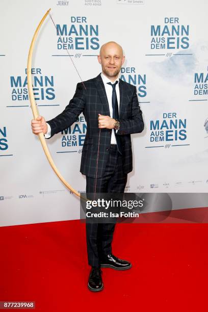 German actor Juergen Vogel attends the premiere of 'Der Mann aus dem Eis' at Zoo Palast on November 21, 2017 in Berlin, Germany.