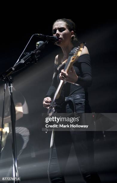 Ellie Rowsell of Wolf Alice performs at O2 Guildhall on November 21, 2017 in Southampton, England.