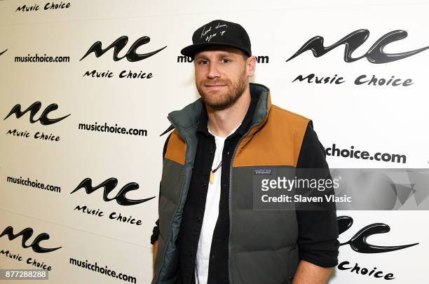 Country music singer/songwriter Chase Rice visits Music Choice on November 21, 2017 in New York City.