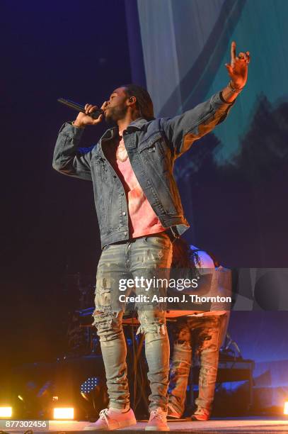 Singer PartyNextDoor performs on stage at Little Caesars Arena on November 21, 2017 in Detroit, Michigan.