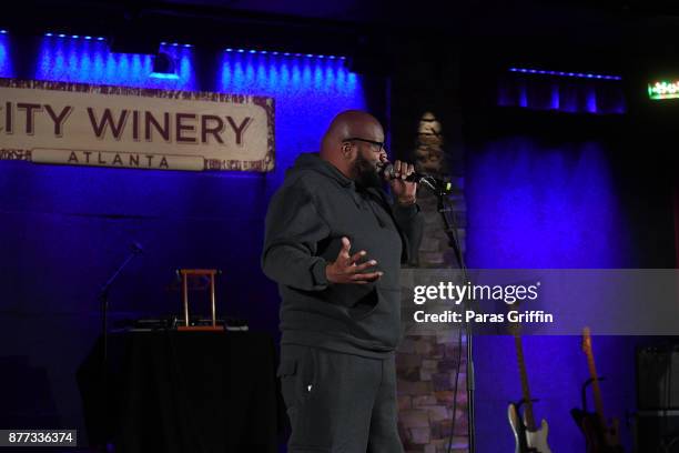 Rapper/radio personality Chubb Rock speaks onstage during Majic After Dark at City Winery on November 21, 2017 in Atlanta, Georgia.