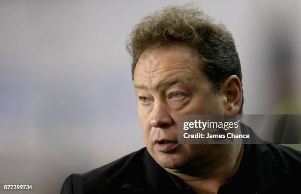 Leonid Slutsky, Manager of Hull City looks on prior to the Sky Bet Championship match between Millwall and Hull City at The Den on November 21, 2017...