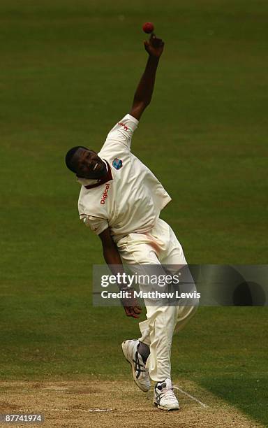 Sulieman Benn of the West Indies in action during day three of the 2nd n-power Test between England and West Indies at The Riverside on May 16, 2009...