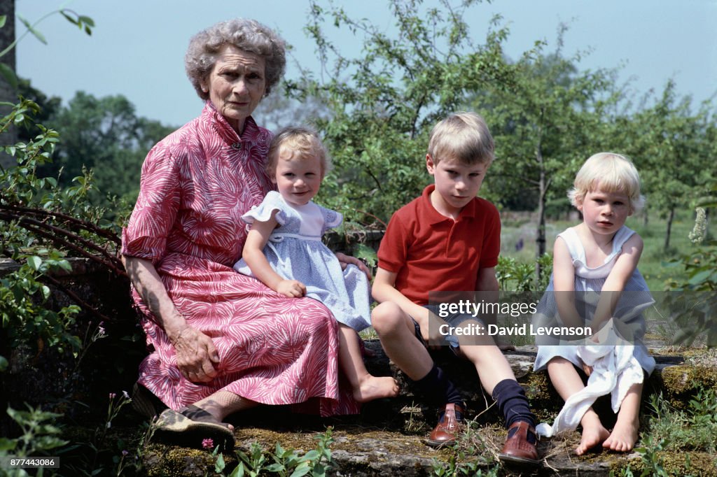 Princess Alice with Her Grandchildren