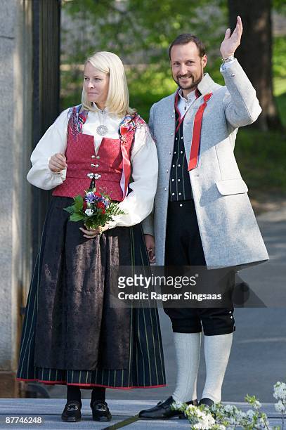 Princess Mette-Marit and Prince Haakon Magnus celebrate Norway's national day at The Royal Palace on May 17, 2009 in Oslo, Norway.