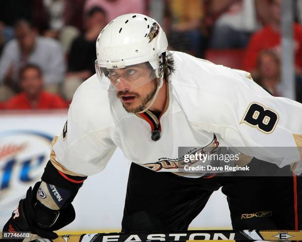 Teemu Selanne of the Anaheim Ducks lines up for a face-off during Game Seven of the Western Conference Semifinal Round of the 2009 Stanley Cup...