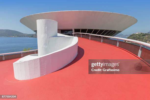 museum of contemporary art on niteroi rio de janeiro brazil - oscar niemeyer stock pictures, royalty-free photos & images