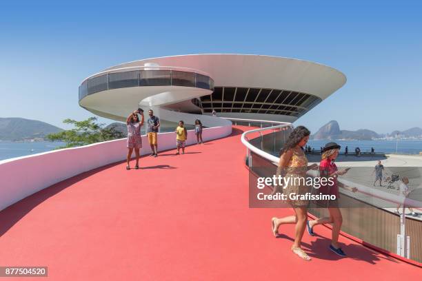 museum of contemporary art on niteroi rio de janeiro brazil - oscar niemeyer stock pictures, royalty-free photos & images
