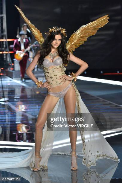 Blanca Padilla walks the runway at the 2017 Victoria's Secret Fashion Show In Shanghai - Show at Mercedes-Benz Arena on November 20, 2017 in...