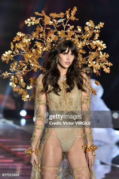 Vanessa Moody walks the runway at the 2017 Victoria's Secret Fashion Show In Shanghai - Show at Mercedes-Benz Arena on November 20, 2017 in Shanghai,...