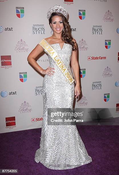 Winner Greidys Gil poses at the Grand Finale of Univision?s popular reality competition Nuestra Belleza Latina at Greenwich Studios on May 17, 2009...