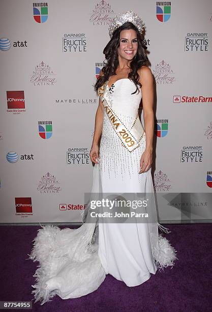 Winner Greidys Gil poses at the Grand Finale of Univision?s popular reality competition Nuestra Belleza Latina at Greenwich Studios on May 17, 2009...