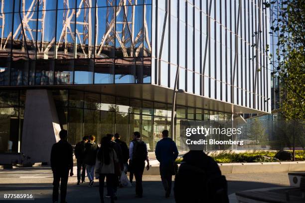 Students walk at the Cornell Technion campus on Roosevelt Island in New York, U.S., on Tuesday, Oct. 17, 2017. Cornell Techion, a new...