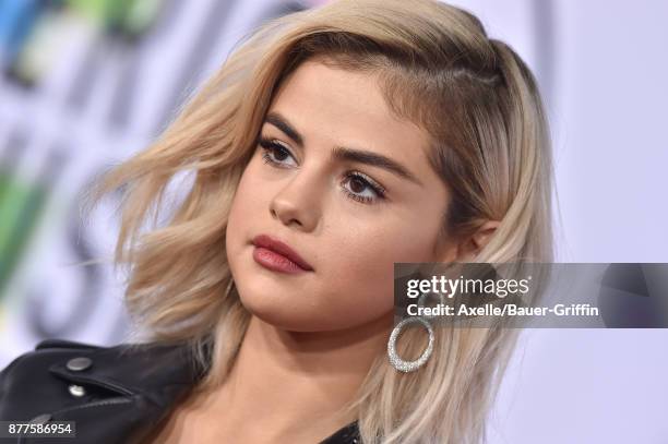 116 Selena Gomez Blonde Photos and Premium High Res Pictures - Getty Images 116 Selena Gomez Blonde Photos and Premium High Res Pictures - Getty Images