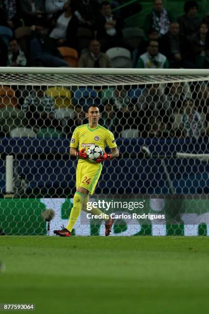 Olympiakos Piraeus goalkeeper Silvio Proto from Belgium during the UEFA Champions League match between Sporting CP and Olympiakos Piraeus at Estadio...