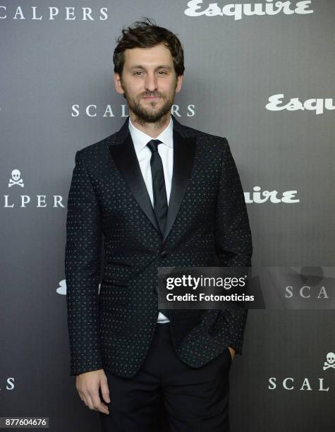 Raul Arevalo attends Esquire and Scalpers 10th anniversary party at the Palacio de Santa Coloma on November 22, 2017 in Madrid, Spain.