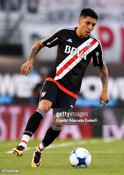 Enzo Perez of River Plate drives the ball during a match between River and Union as part of Superliga 2017/18 at Monumental Stadium on November 22,...