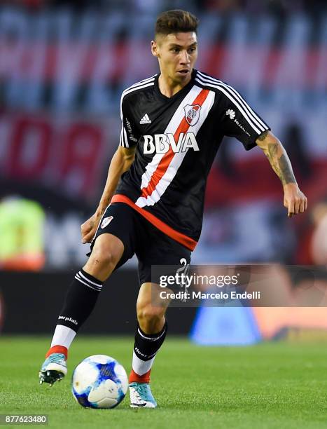 Gonzalo Montiel of River Plate drives the ball during a match between River and Union as part of Superliga 2017/18 at Monumental Stadium on November...